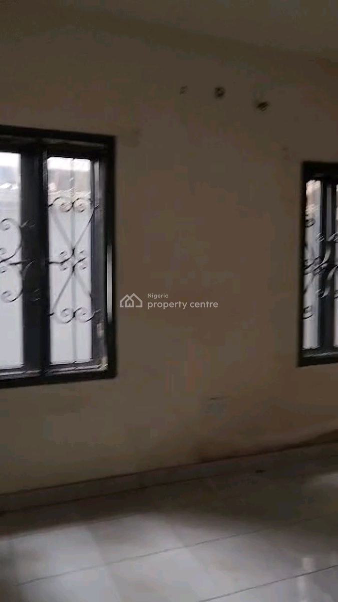 Decent and Relatively New 3 Bedroom Ground Flat with All Rooms Ensuite, Dapo Fafiade Street,off Pedro Police Station Road,pedro, Gbagada, Lagos, Flat / Apartment for Rent