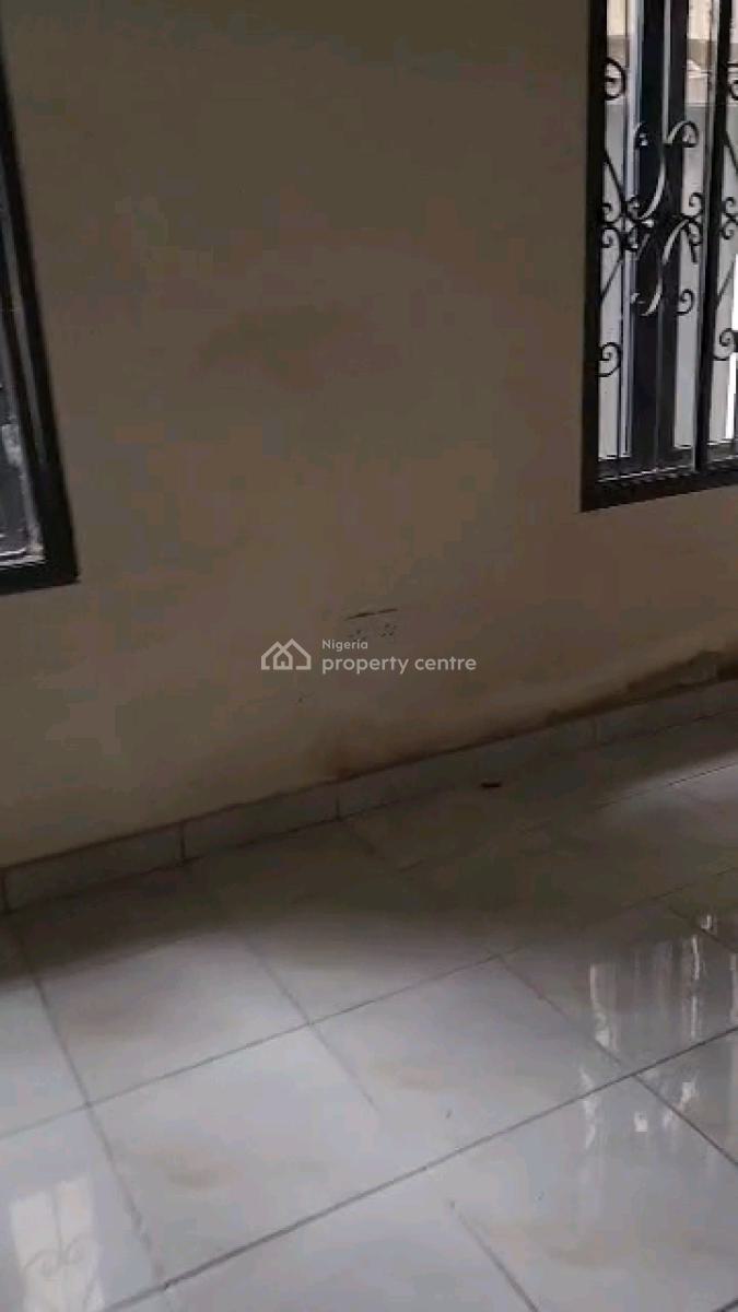 Decent and Relatively New 3 Bedroom Ground Flat with All Rooms Ensuite, Dapo Fafiade Street,off Pedro Police Station Road,pedro, Gbagada, Lagos, Flat / Apartment for Rent