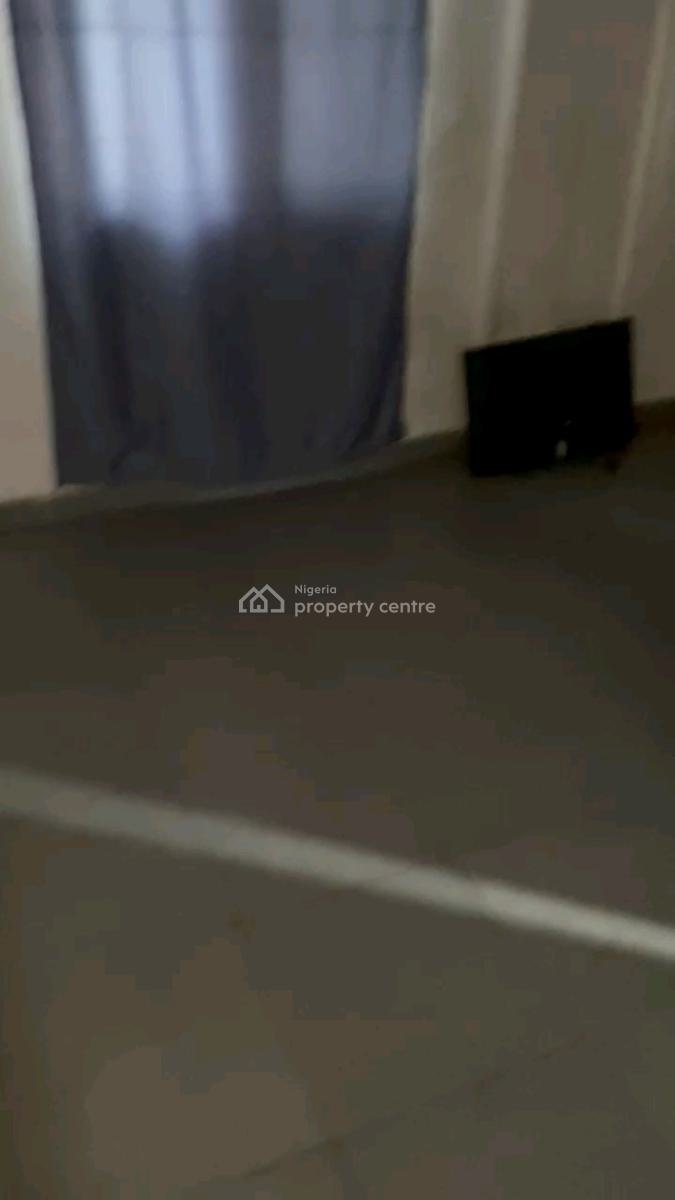 Standard and Spacious Room Self Contained, Adekunle, Yaba, Lagos, Self Contain (single Rooms) for Rent