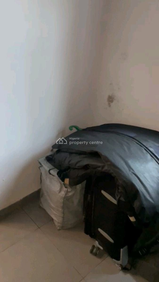 Standard and Spacious Room Self Contained, Adekunle, Yaba, Lagos, Self Contain (single Rooms) for Rent