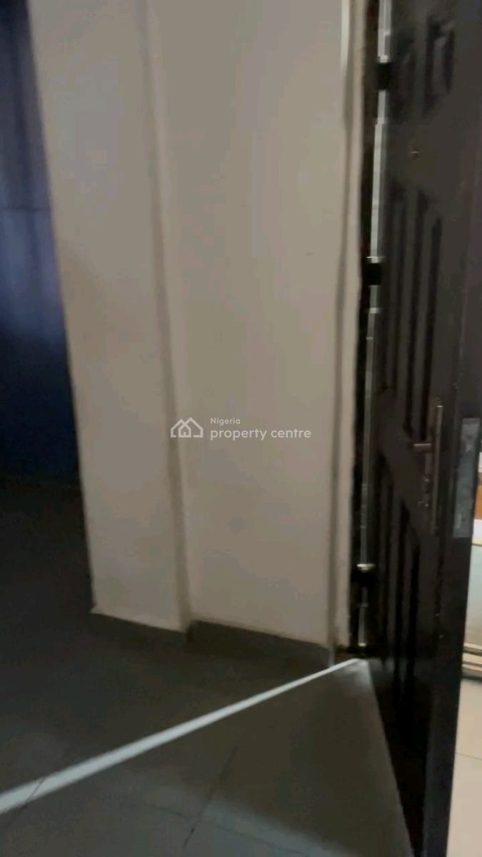 Standard and Spacious Room Self Contained, Adekunle, Yaba, Lagos, Self Contain (single Rooms) for Rent
