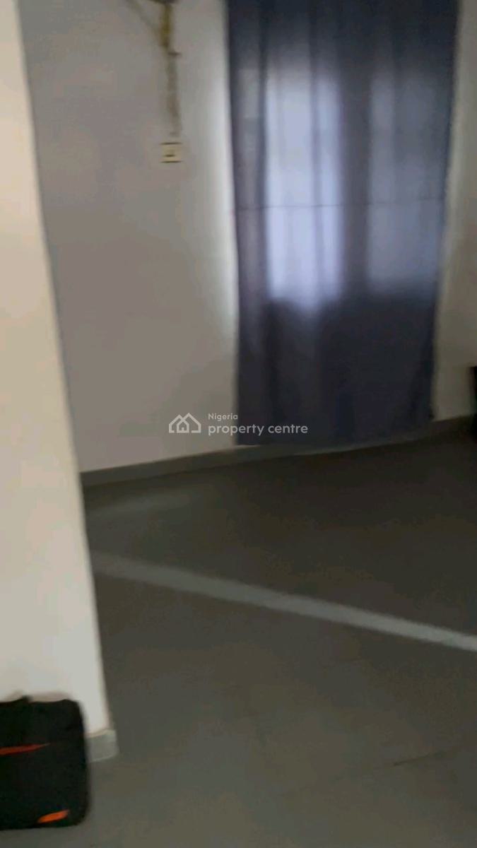 Standard and Spacious Room Self Contained, Adekunle, Yaba, Lagos, Self Contain (single Rooms) for Rent