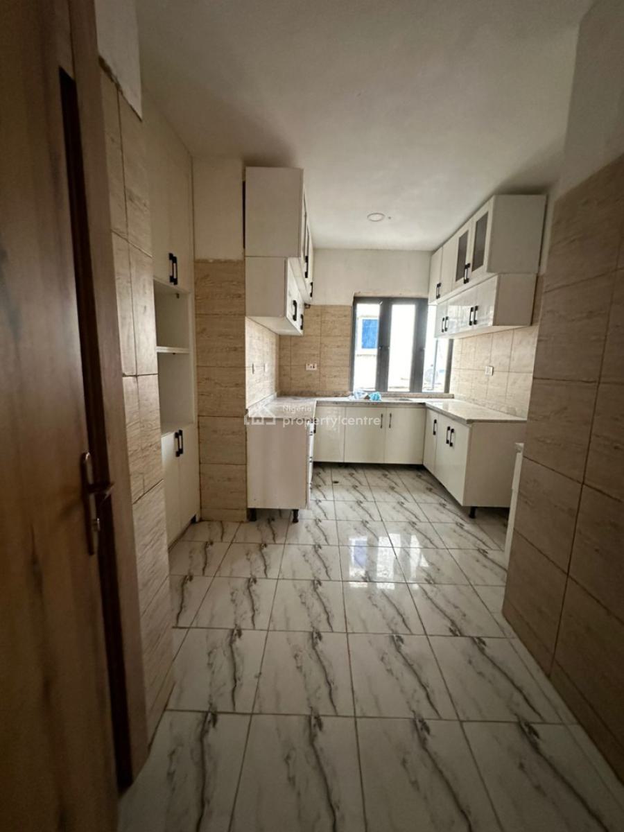 Beautiful 3 Bedroom Apartment and Bq, Utako, Utako, Abuja, Flat / Apartment for Rent