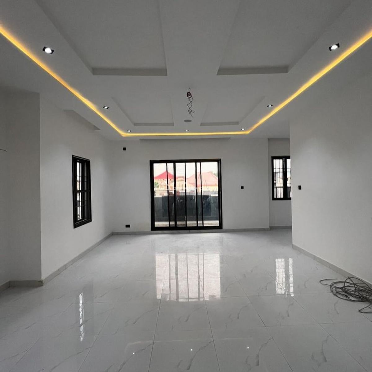 5 Bedrooms Fully Detached Duplex, Guzape District, Abuja, Detached Duplex for Sale