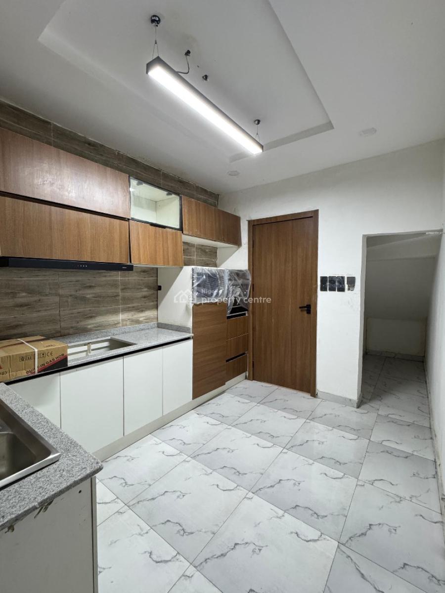 Stylish 4 Bedroom Terrace Duplex on Two Floors with Private Pool& Gym, Chevron, Lekki, Lagos, Terraced Duplex for Sale