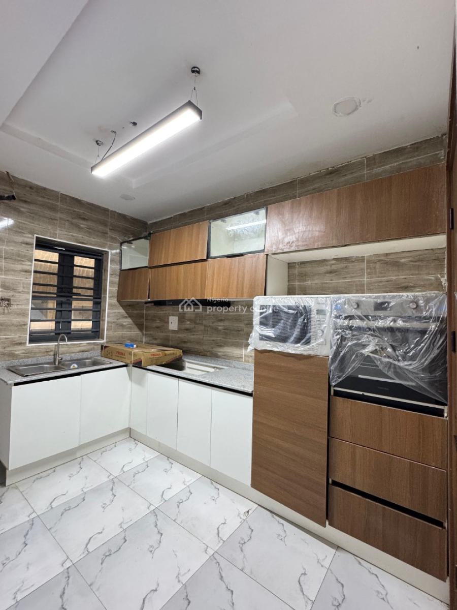 Stylish 4 Bedroom Terrace Duplex on Two Floors with Private Pool& Gym, Chevron, Lekki, Lagos, Terraced Duplex for Sale