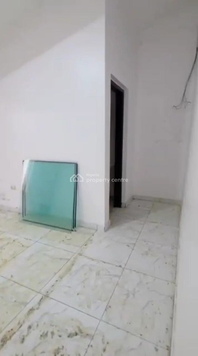 Spacious 5 Bed Flat  Lekki Phase 1, Lekki Phase 1 Lagos, Lekki Phase 1, Lekki, Lagos, Flat / Apartment for Rent