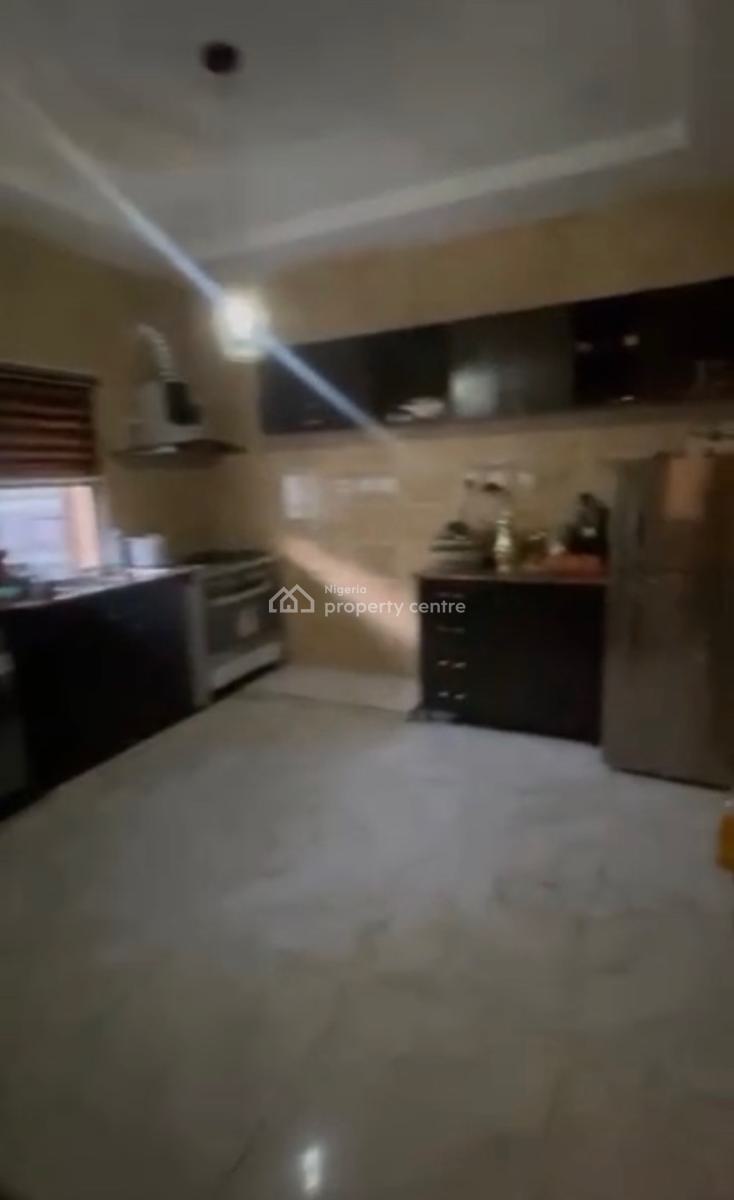 Massive Spacious 3bedroom En-suite Flat +bq, Life Camp Main, Life Camp, Abuja, Block of Flats for Sale