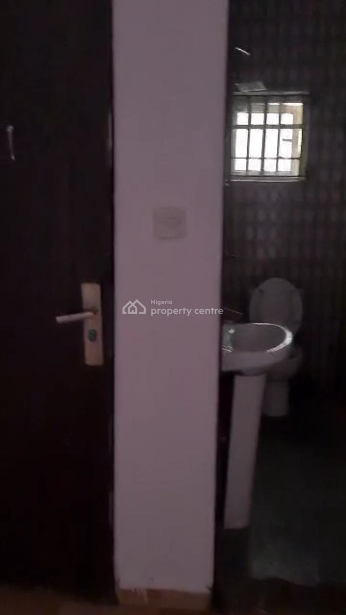 Modern Mini Warehouse Good for Business, Facing Major Road, Ejigbo-ikotun Egbe Road Lagos, Ejigbo, Lagos, Commercial Property for Rent