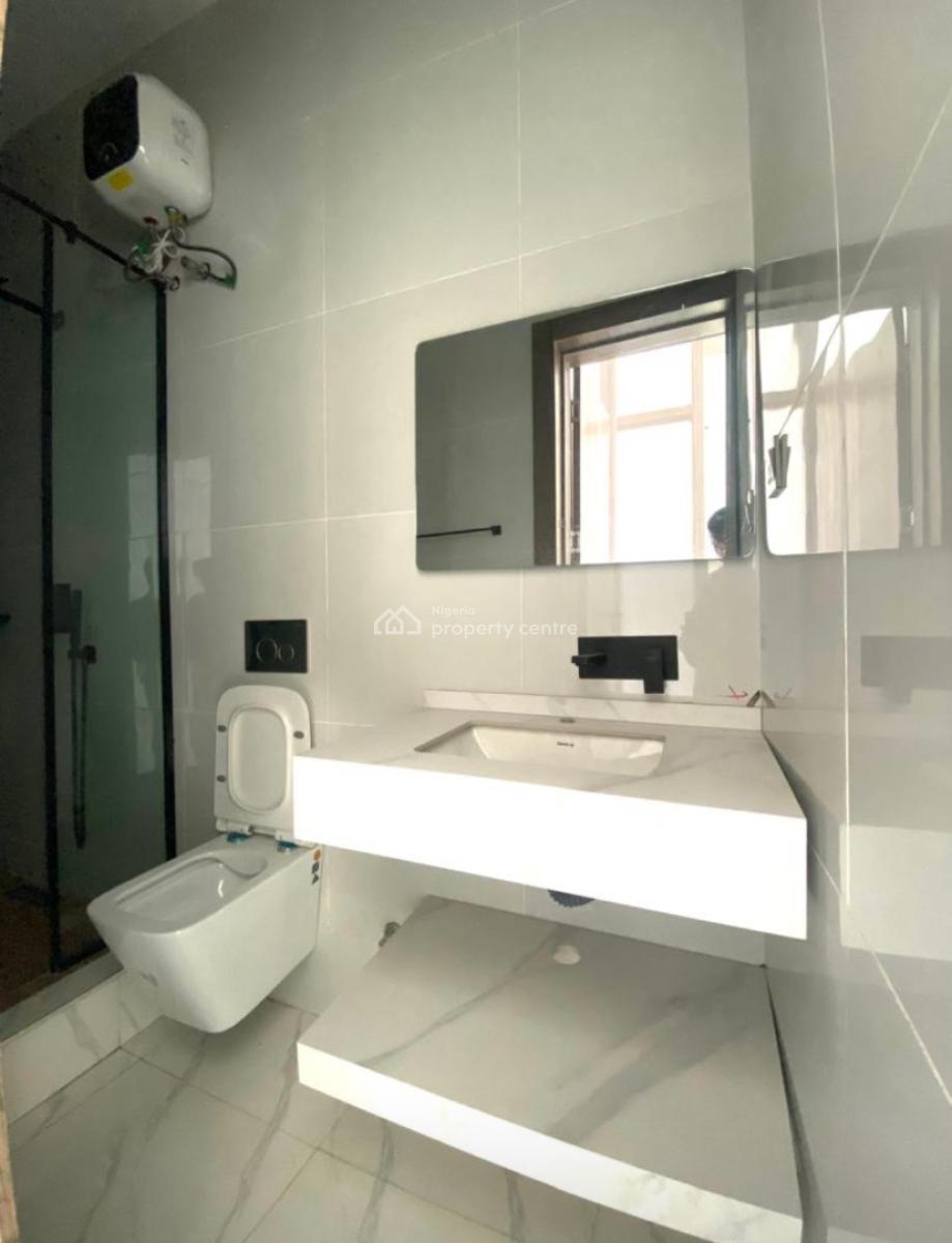 Exquisite 2 Bedroom Apartment, Lekki Phase 1, Lekki Phase 1, Lekki, Lagos, Flat / Apartment for Sale