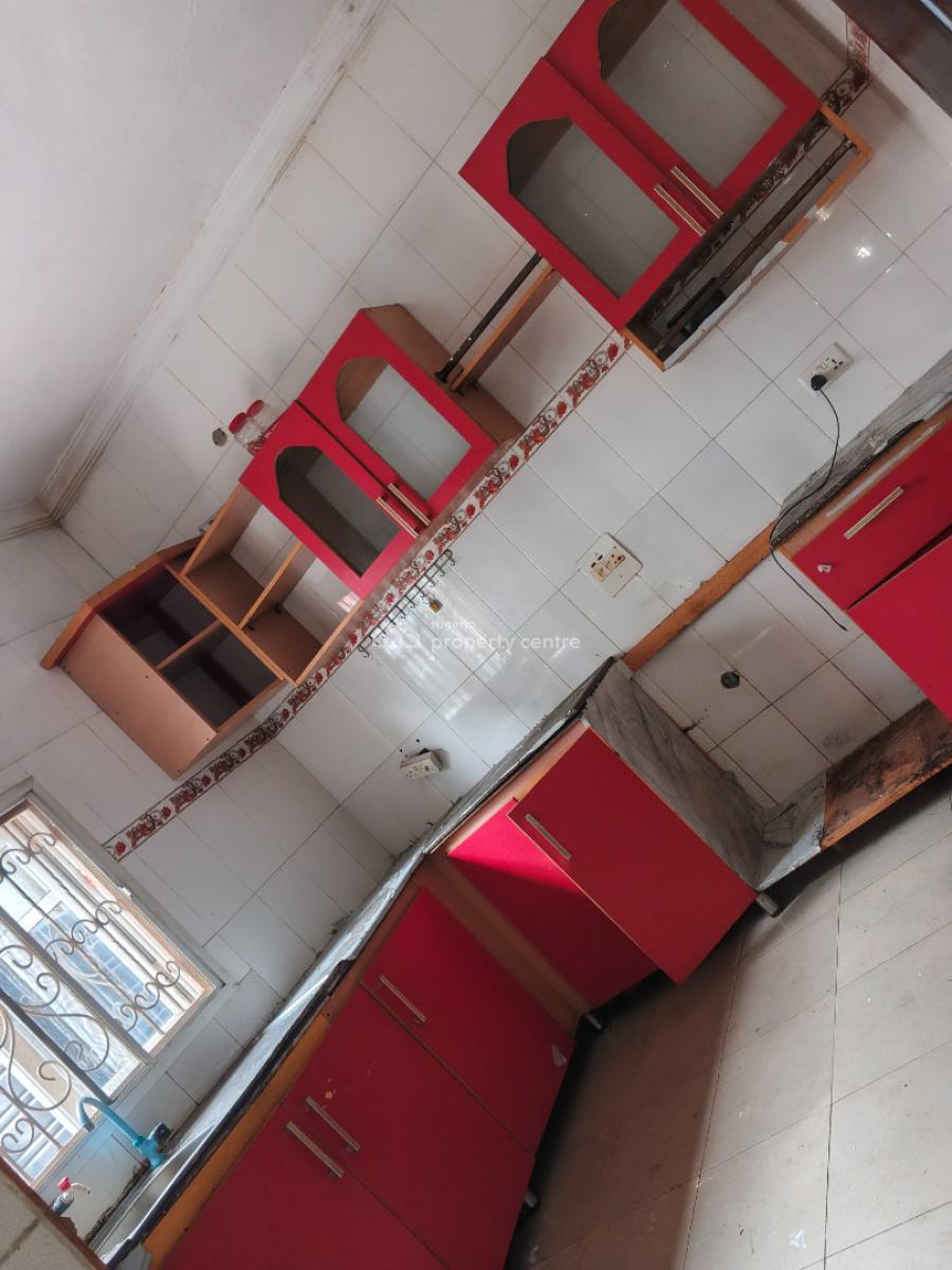 a Lovely Spacious 3bedroom Flat Apartment, in a Well Interlocking Secu, Infinity Estate Ado Road, Ado, Ajah, Lagos, House for Rent