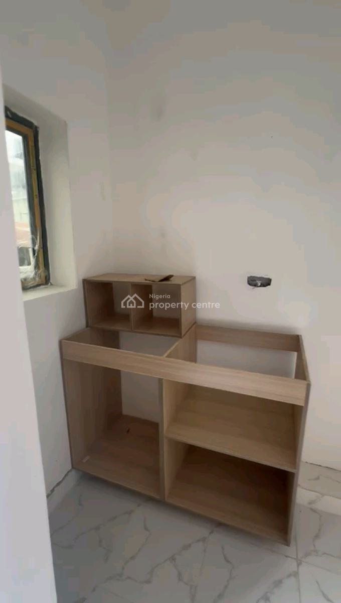 a Decent and Standard and Nice Units of Roomself Con, Upstairs, Akoka, Yaba, Lagos, Self Contain (single Rooms) for Rent