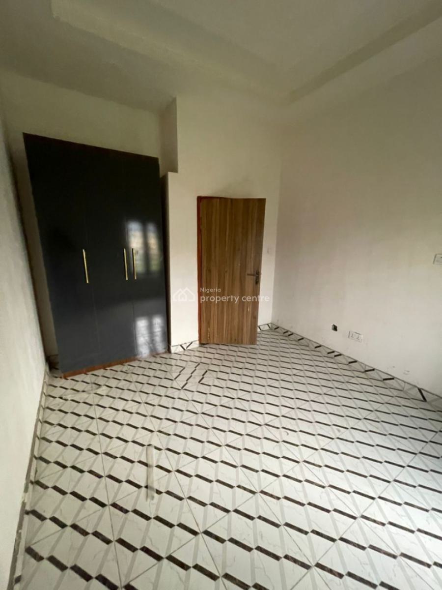 Newly Built 3 Bedrooms Flat All Rooms Ensuite with a Maids Room, Guest, Soluyi, Gbagada, Lagos, Flat / Apartment for Sale