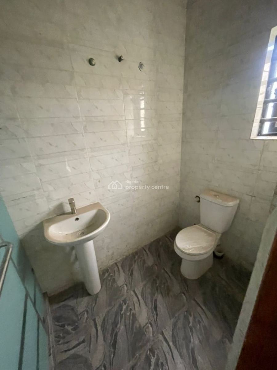 Newly Built 3 Bedrooms Flat All Rooms Ensuite with a Maids Room, Guest, Soluyi, Gbagada, Lagos, Flat / Apartment for Sale