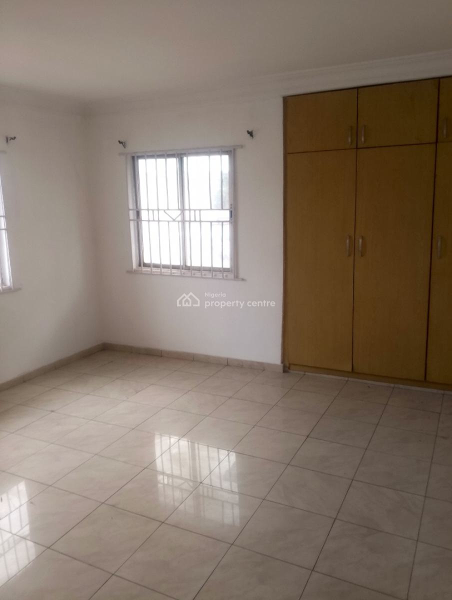 5 Bedrooms Semi Detached House with Bq, Adeniyi Jones, Ikeja, Lagos, Semi-detached Duplex for Rent
