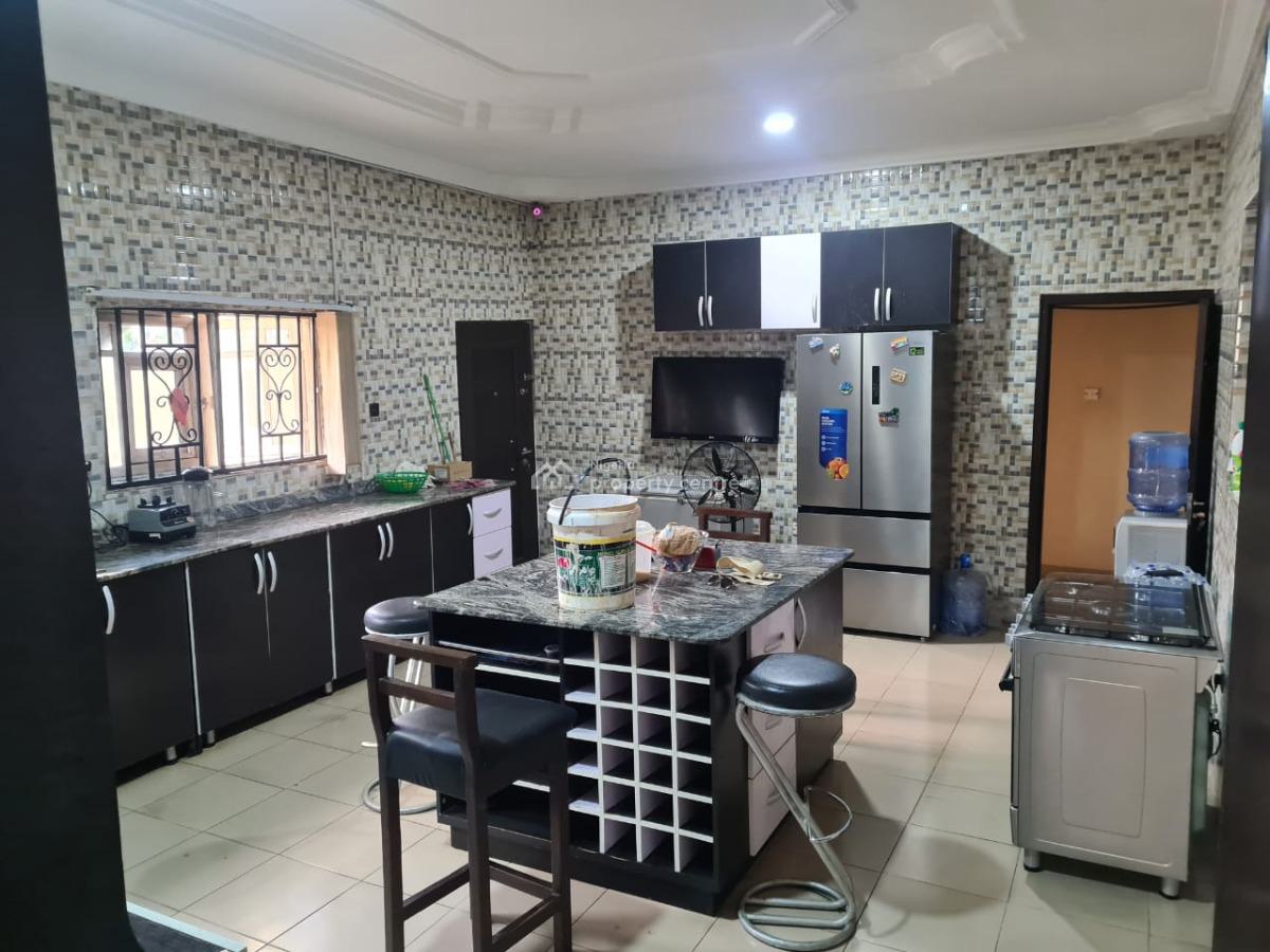 Luxury 5bedroom Duplex with Sweet Modern Facilities, Aadetokun, Ologuneru, Ibadan, Ibadan, Oyo, Detached Duplex for Sale