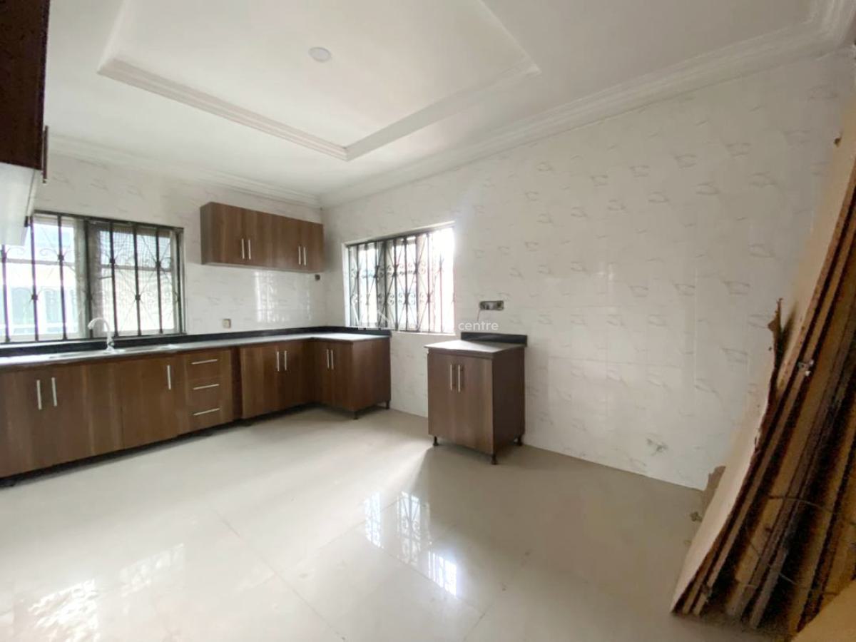 Luxury 3 Bedroom Apartment, Gra Phase 1, Magodo, Lagos, Flat / Apartment for Rent