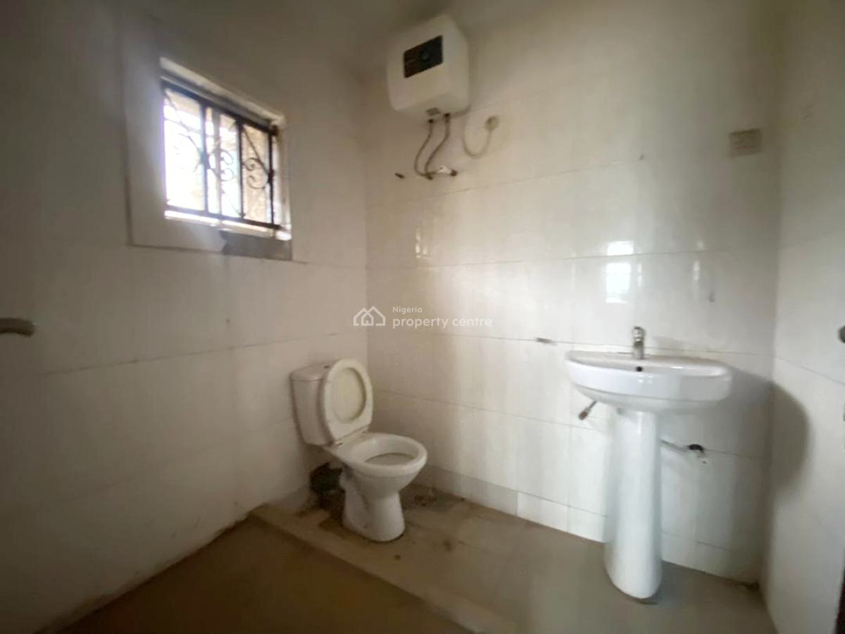 Luxury 3 Bedroom Apartment, Gra Phase 1, Magodo, Lagos, Flat / Apartment for Rent