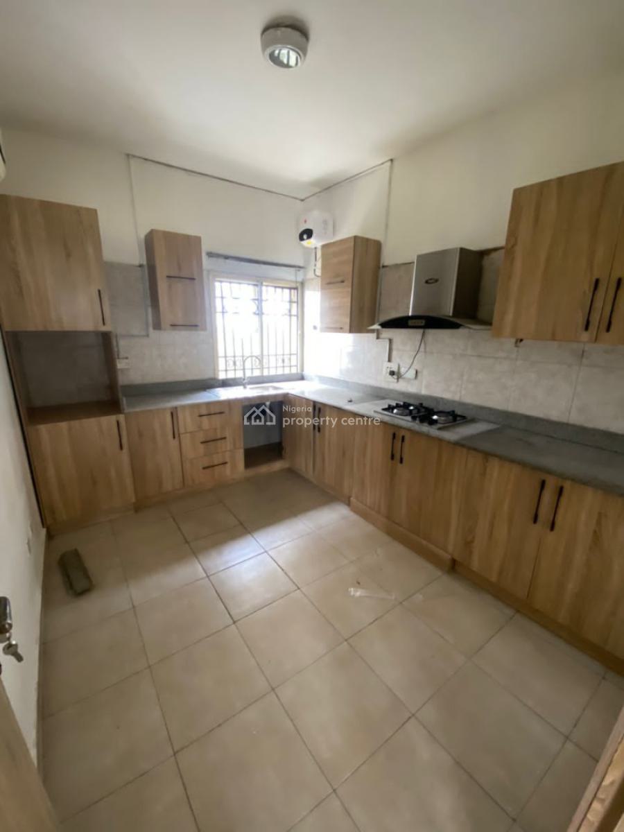 Tastefully and Renovated 3 Bedroom Apartments in a Secure Estate, Lekki Right, Lekki Phase 1, Lekki, Lagos, Flat / Apartment for Rent