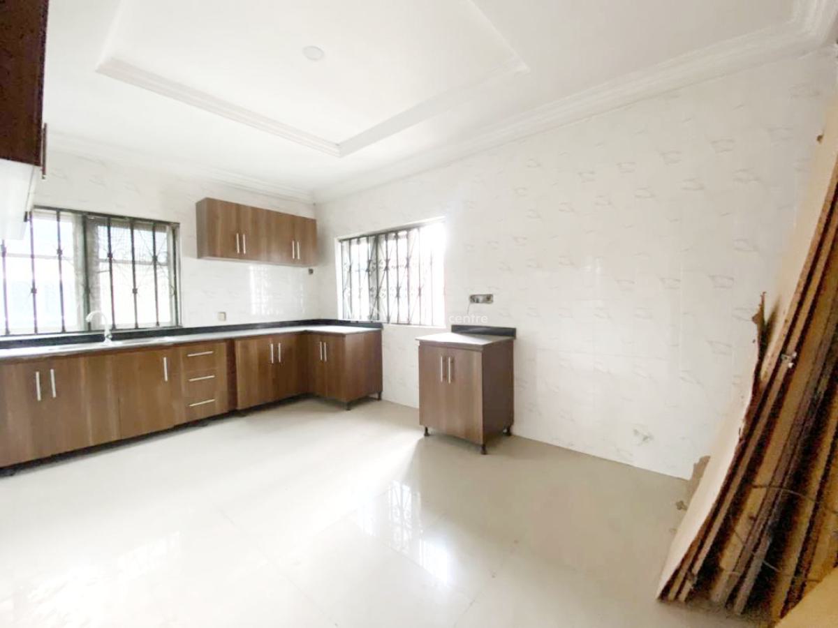 Luxury 3 Bedroom Flat, Gra Phase 1, Magodo, Lagos, Flat / Apartment for Rent