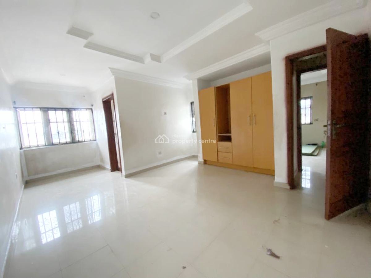 Luxury 3 Bedroom Flat, Gra Phase 1, Magodo, Lagos, Flat / Apartment for Rent