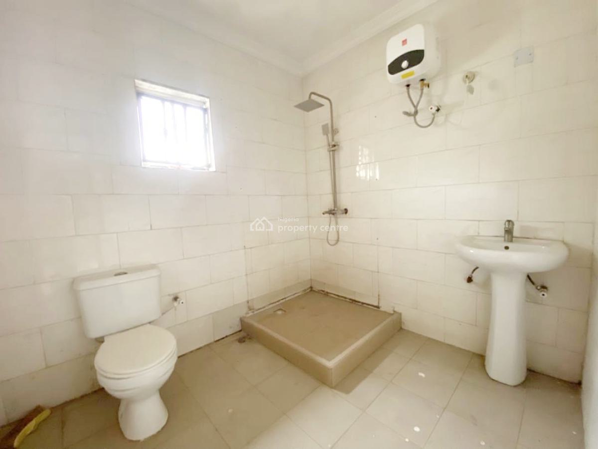 Luxury 3 Bedroom Flat, Gra Phase 1, Magodo, Lagos, Flat / Apartment for Rent