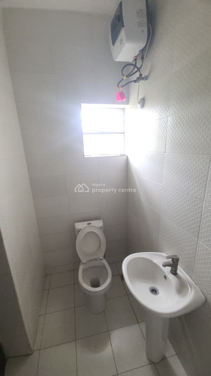Modern 2 Bedroom Apartment( Upstairs), Marshy Hills Estate @ Akins Bus Stop, Ajah, Lagos, Flat / Apartment for Rent