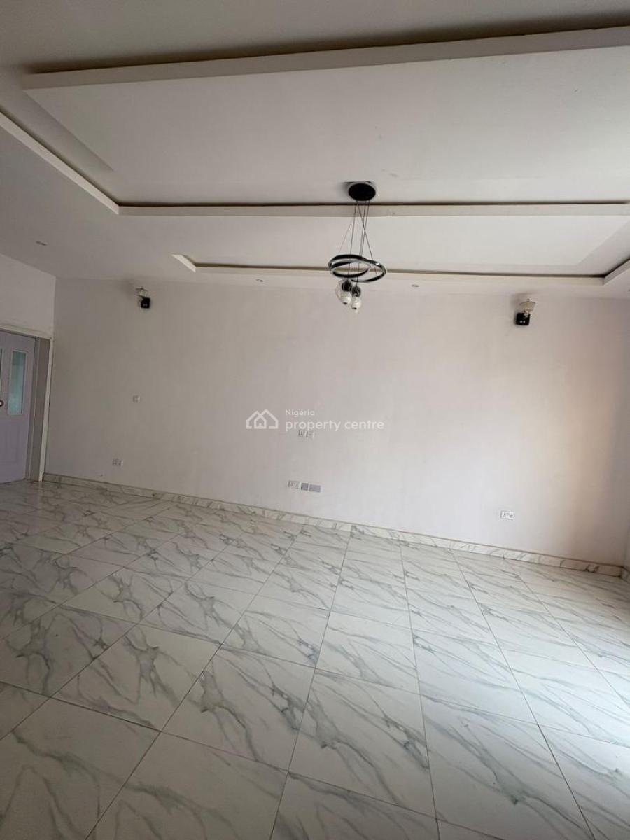 3 Bedroom Apartment  : Ikota, Lekki : 4.5m   Agency: 10, Ikota, Lekki, Lagos, Flat / Apartment for Rent