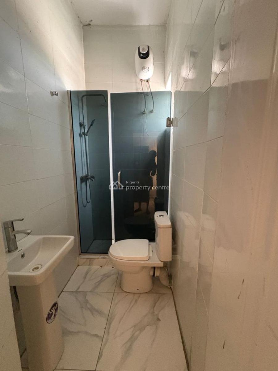 3 Bedroom Apartment  : Ikota, Lekki : 4.5m   Agency: 10, Ikota, Lekki, Lagos, Flat / Apartment for Rent