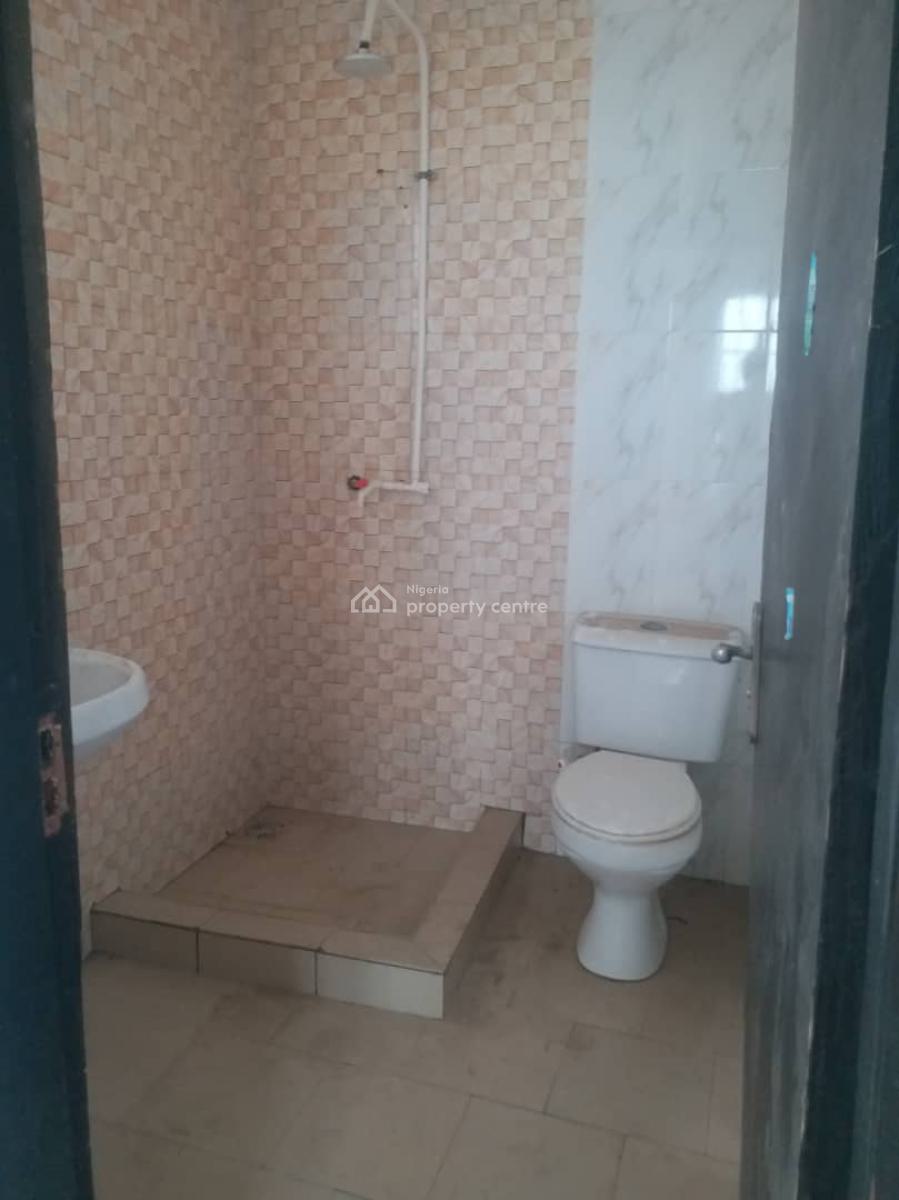 Luxury 2 Bedroom Flat, Bayeku, Igbogbo, Ikorodu, Lagos, Flat / Apartment for Rent