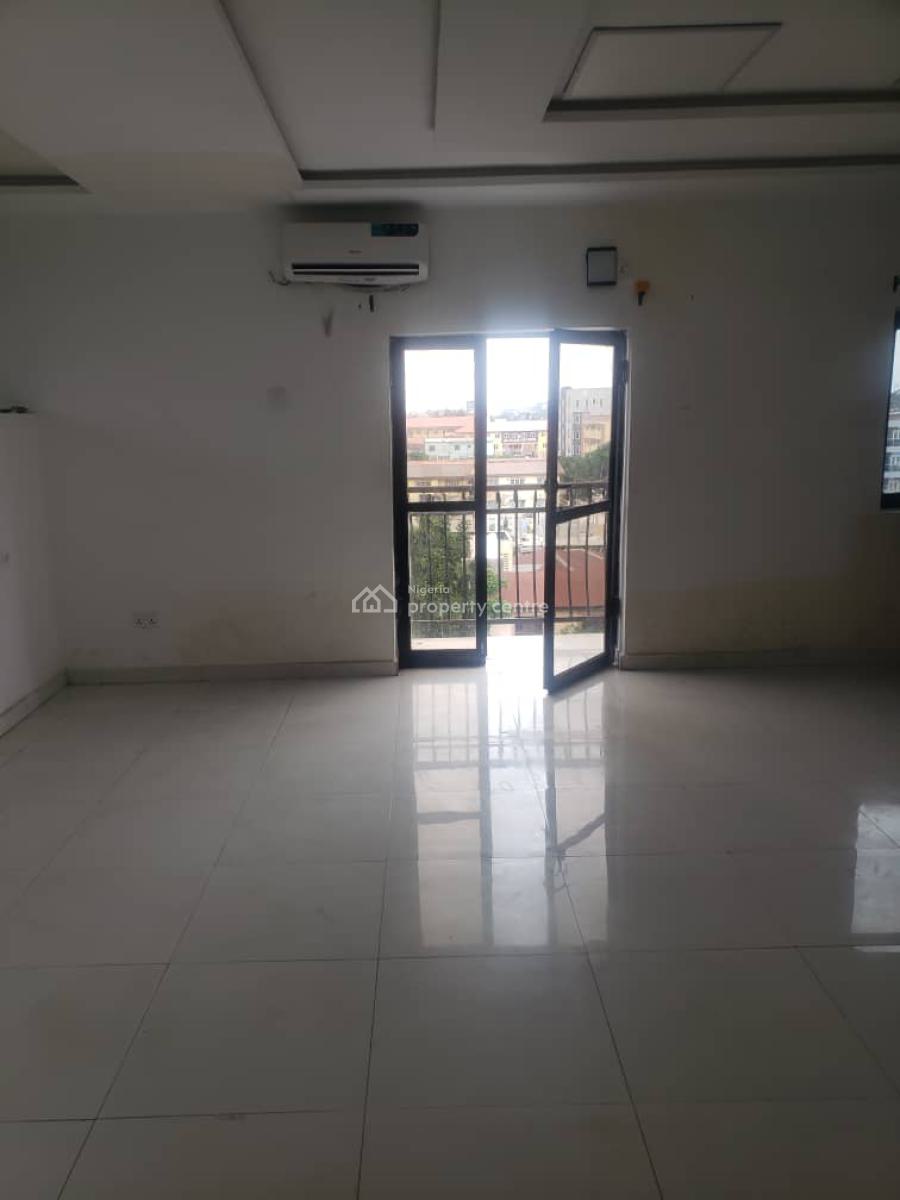 Luxury Fine 2 Bedroom, Yaba, Lagos, Flat / Apartment for Rent