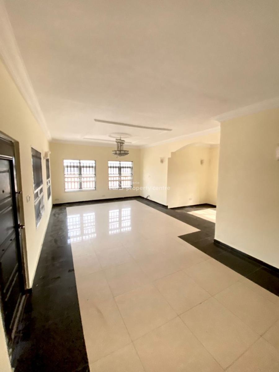 a Lovely  3 Bedroom  Apartment  Situated  in a Secure  Estate, Chevron Drive, Lekki, Lagos, Flat / Apartment for Rent