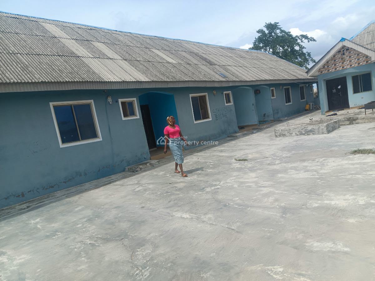 2 Bedroom Flat, Bayeku, Igbogbo, Ikorodu, Lagos, Flat / Apartment for Rent