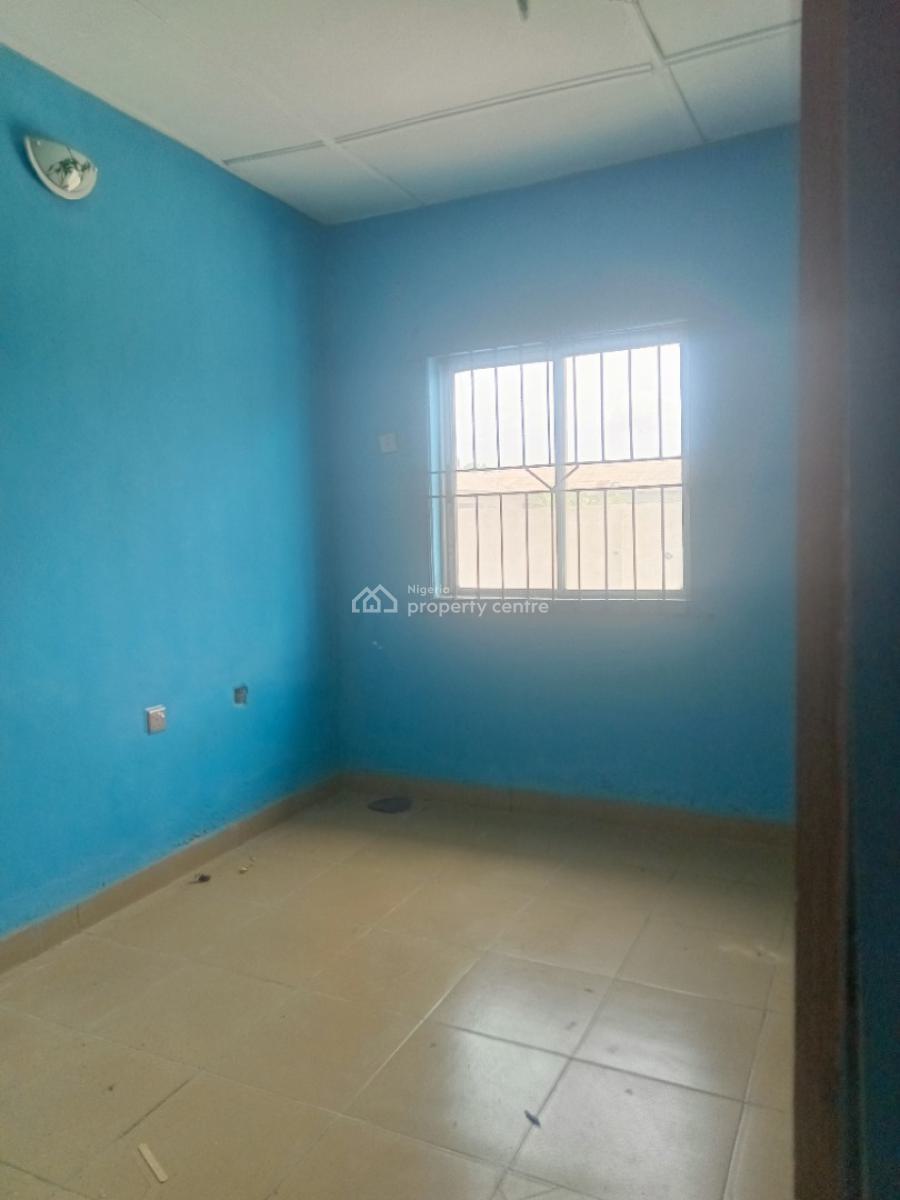 2 Bedroom Flat, Bayeku, Igbogbo, Ikorodu, Lagos, Flat / Apartment for Rent