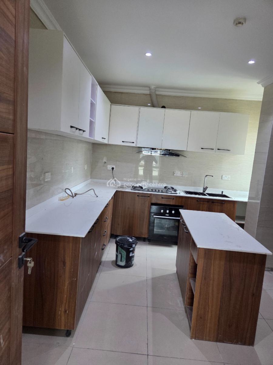 a Serviced 3 Bedroom  Maisonette  with a Room Bq, Old Ikoyi, Ikoyi, Lagos, Flat / Apartment for Rent