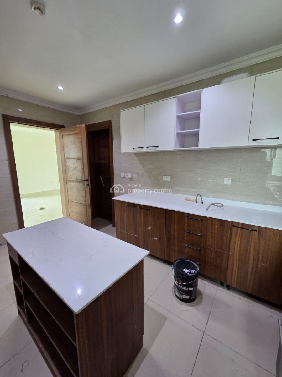 a Serviced 3 Bedroom  Maisonette  with a Room Bq, Old Ikoyi, Ikoyi, Lagos, Flat / Apartment for Rent