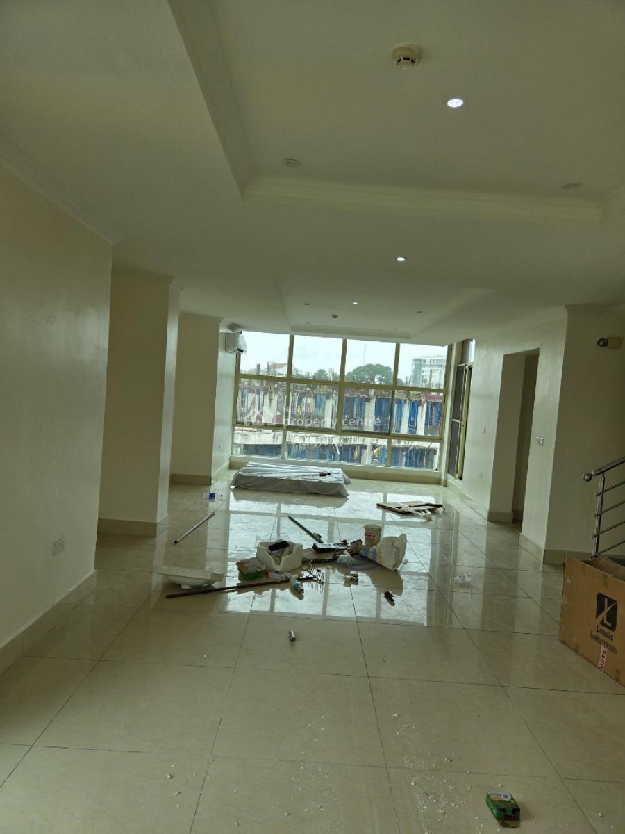 a Serviced 3 Bedroom  Maisonette  with a Room Bq, Old Ikoyi, Ikoyi, Lagos, Flat / Apartment for Rent