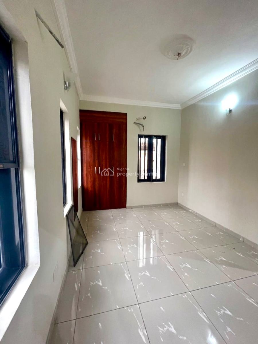 Serviced 3 Bedrooms Apartment Available, Lekki Phase 1, Lekki, Lagos, Flat / Apartment for Rent