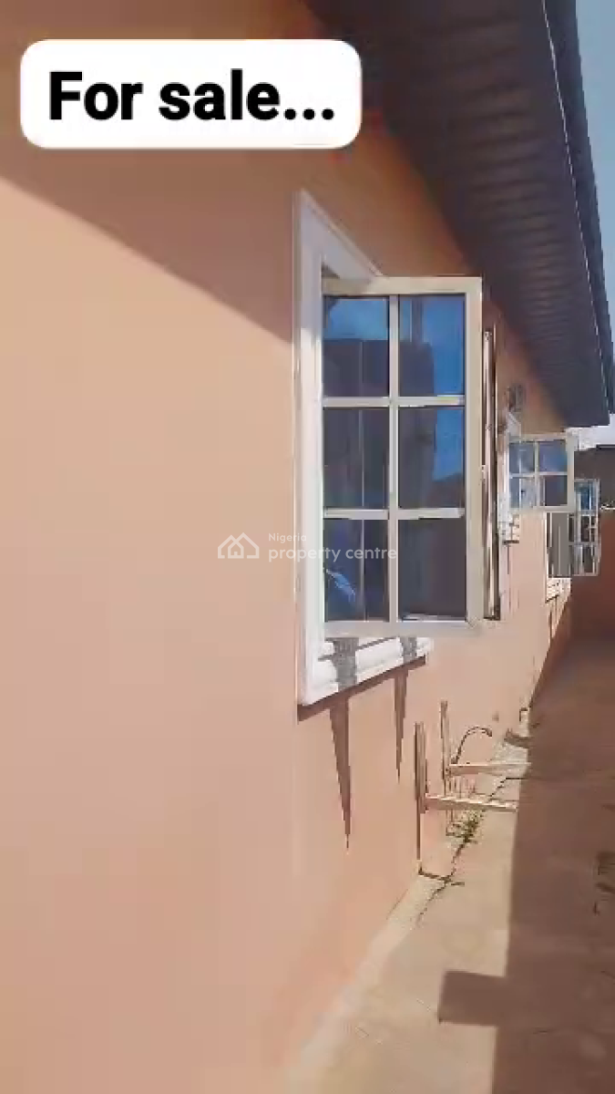 Luxury 3bedroom Bungalow, Ijaiye, Lagos, Detached Bungalow for Sale
