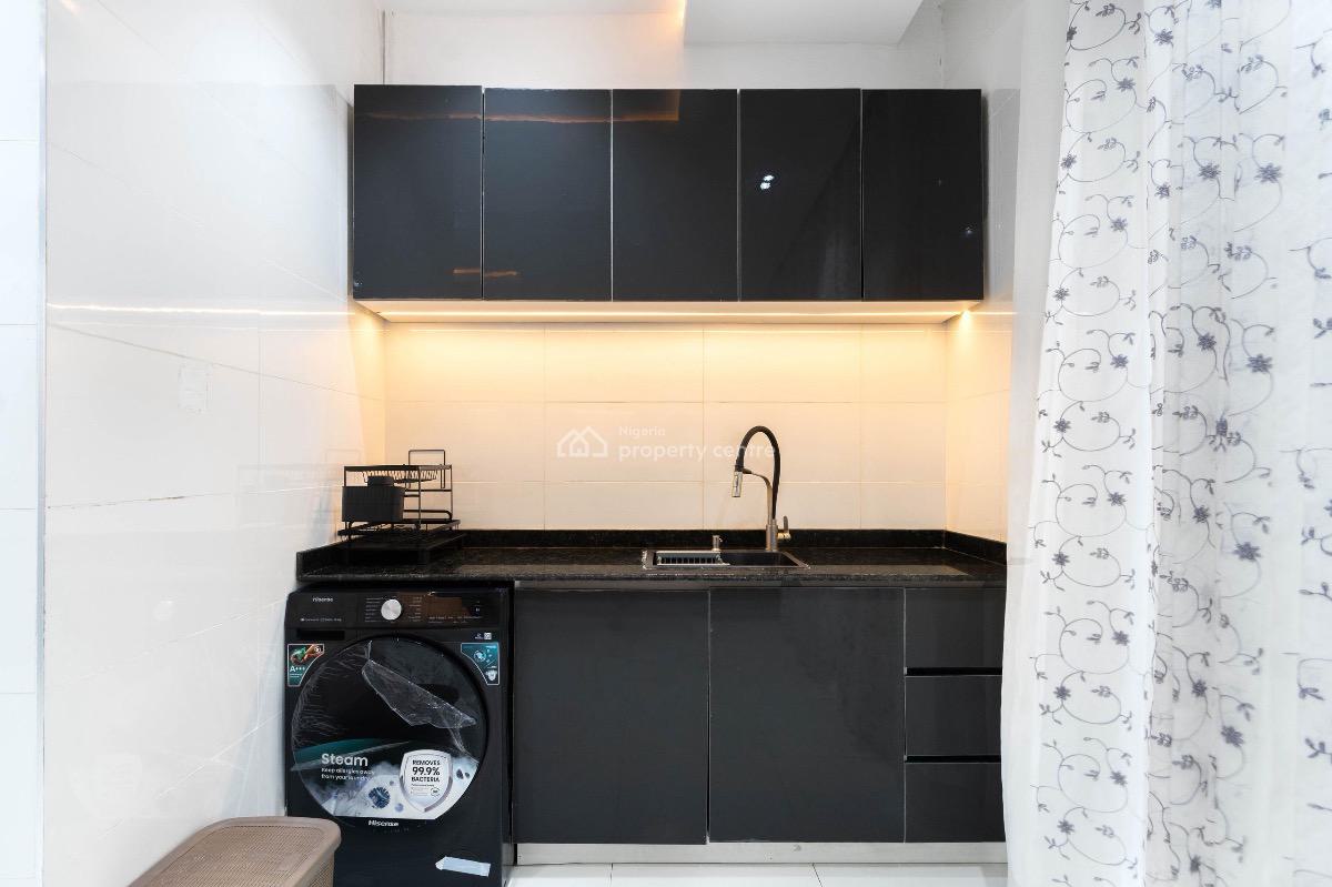 Brand New Luxury 3 Bedroom City View Penthouse with Pool, Ps5, Snooker, Freedom Way, Close to Admiralty Way, Lekki Phase 1, Lekki, Lagos, Flat / Apartment Short Let