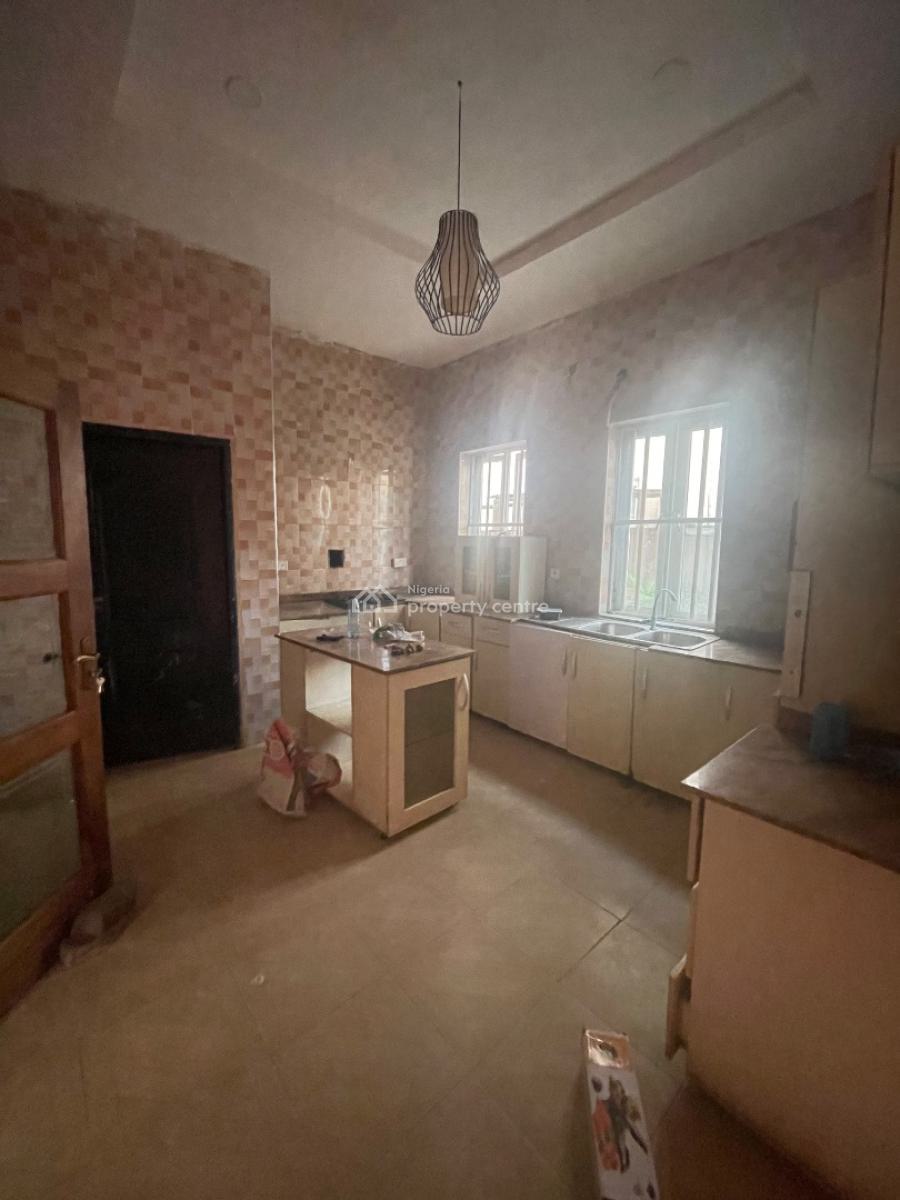Luxury Massive 4 Bedroom Duplex with Two Parlor and Bq, Located Inside an Estate,good Road,constant Light,prepared Mater, Sangotedo, Ajah, Lagos, Terraced Duplex for Rent