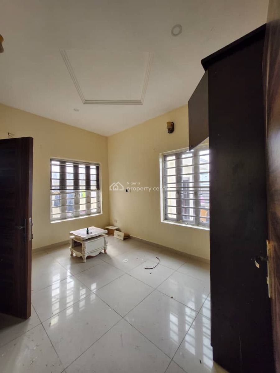 Standard and Massive Room and Parlour, Karis Court, Opposite Buenevista Estate Orchid Road, Lekki, Lagos, Mini Flat (room and Parlour) for Rent