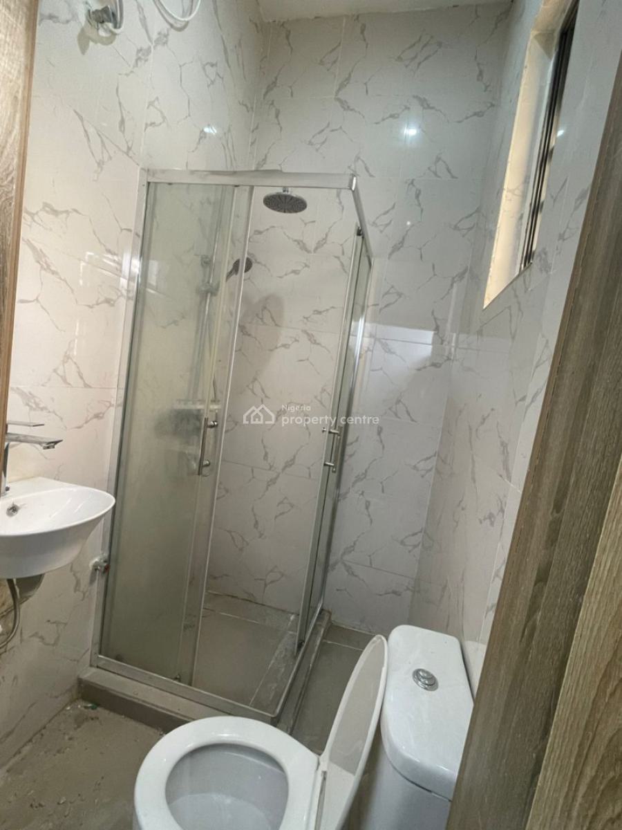 Spacious Semi Master Bedroom in a Shared Apartment, Harris Drive Vgc, Lekki Lagos, Vgc, Lekki, Lagos, Flat / Apartment for Rent