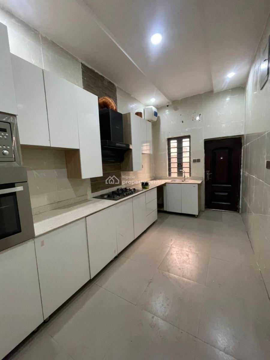 Spacious Semi Master Bedroom in a Shared Apartment, Harris Drive Vgc, Lekki Lagos, Vgc, Lekki, Lagos, Flat / Apartment for Rent