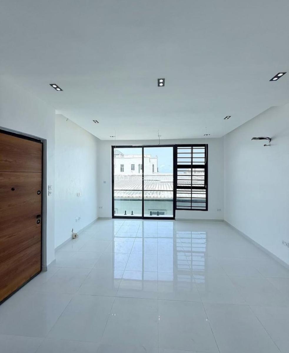 Exquisite 2bedroom Apartment, Jakande Axis, Lekki, Ologolo, Lekki, Lagos, Flat / Apartment for Rent