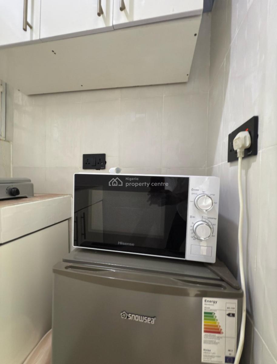 Tastefully Furnished 1 Bedroom Apartment, Pedro, Gbagada, Lagos, Commercial Property Short Let