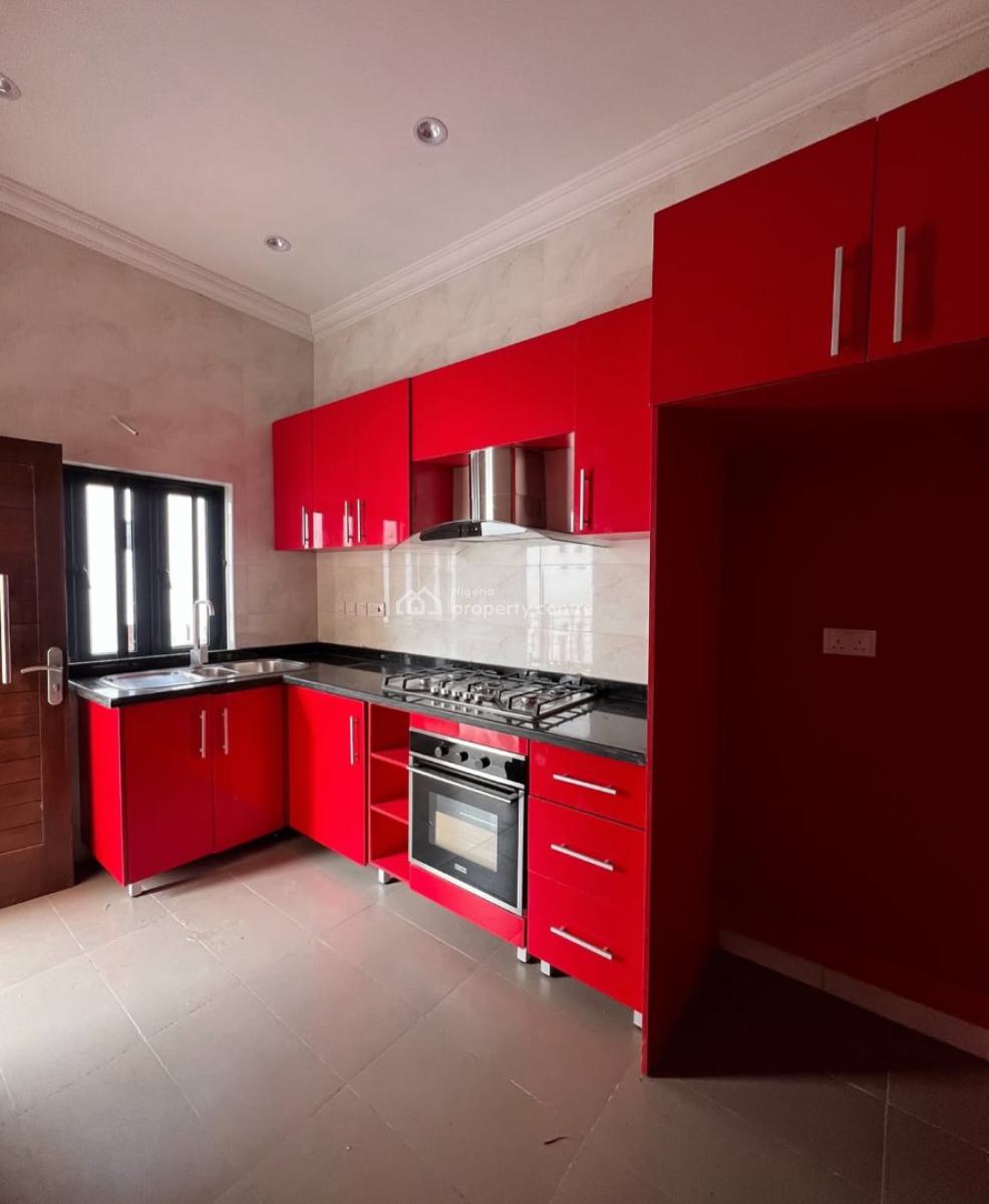Exquisite 3 Bedroom Apartment, Freedom Way Road, Lekki Phase 1, Lekki, Lagos, Flat / Apartment for Rent