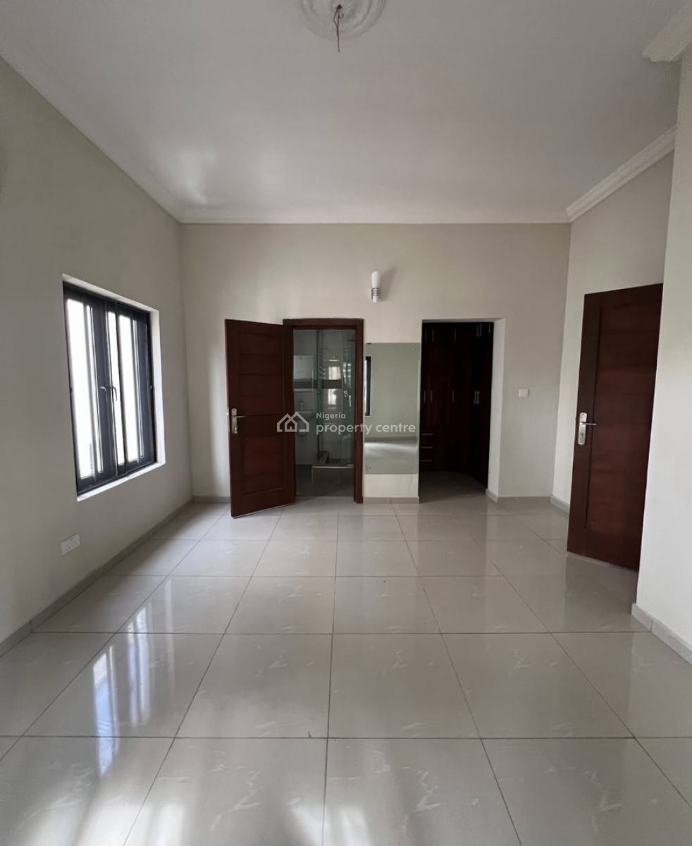Exquisite 3 Bedroom Apartment, Freedom Way Road, Lekki Phase 1, Lekki, Lagos, Flat / Apartment for Rent