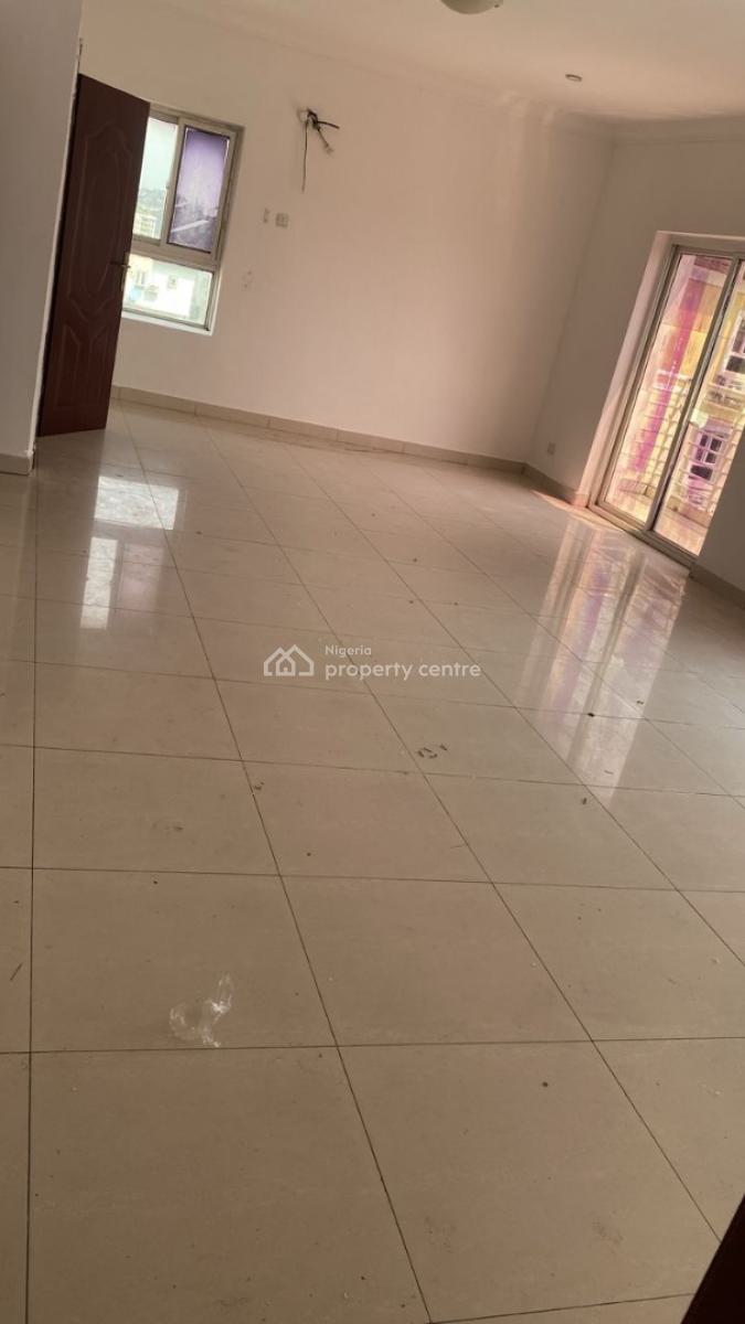 Fully Serviced 3 Bedroom Penthouse, Cromwell Court Estate, Chevron Drive, Osapa, Lekki, Lagos, Flat / Apartment for Rent