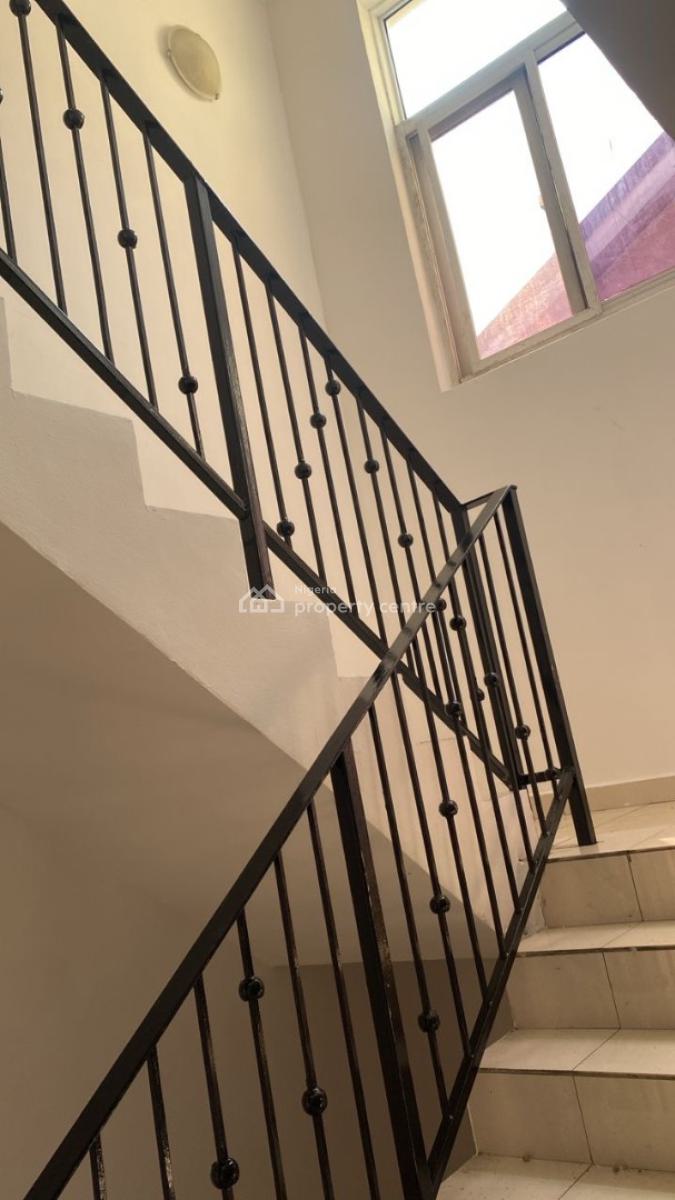 Fully Serviced 3 Bedroom Penthouse, Cromwell Court Estate, Chevron Drive, Osapa, Lekki, Lagos, Flat / Apartment for Rent